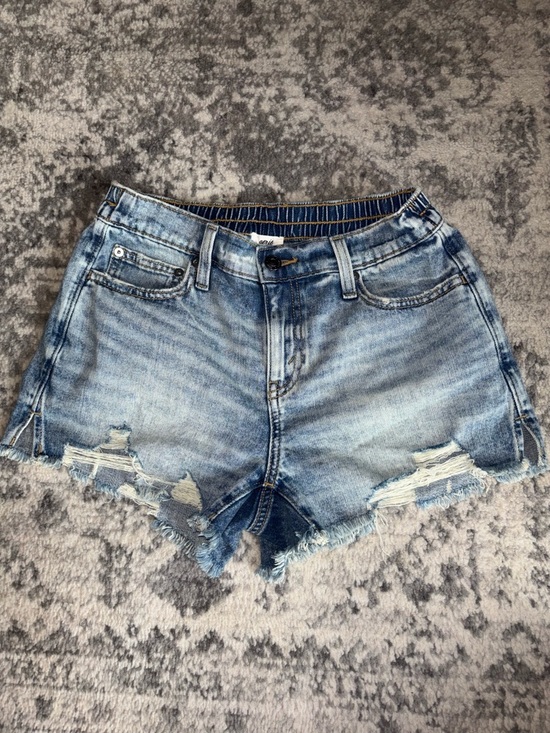 aerie Pants - Aerie XS new with tags Light Wash Ripped Denim Shorts